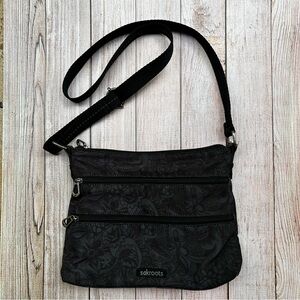 Sakroots Crossbody Purse/ LIKE NEW